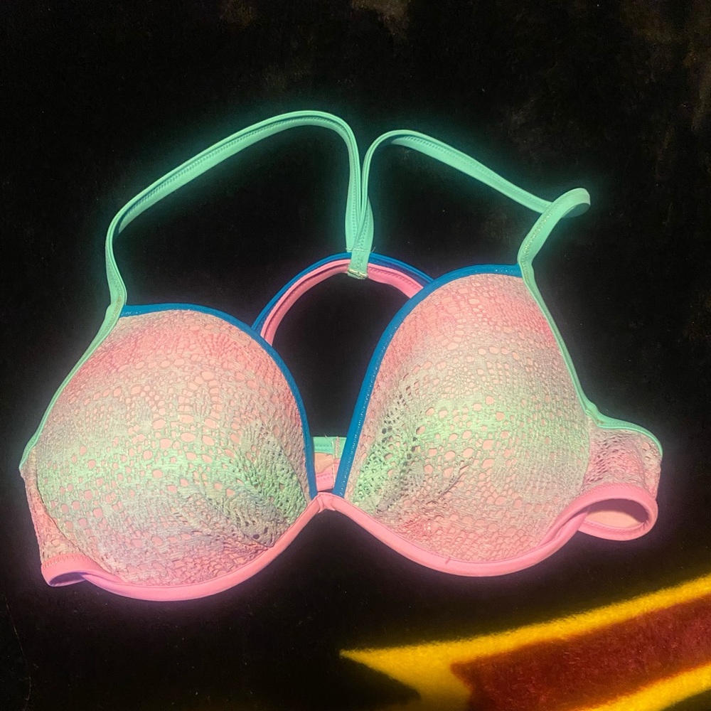Victoria’s Secret bikini top
